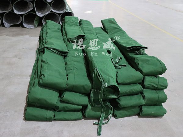 軍綠色機(jī)場(chǎng)用空調(diào)風(fēng)管